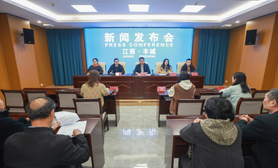 我市召開“創新構建小微產業園，形成經濟增長‘新引擎’”新聞發布會